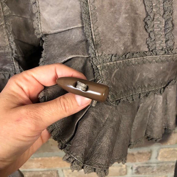 Moda International Ruffle Leather Jacket VS - Picture 5 of 7